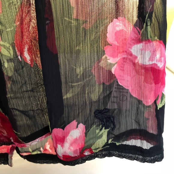 Sheer Floral Top - Picture 5 of 7